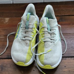 Hoka Men 11 Shoes